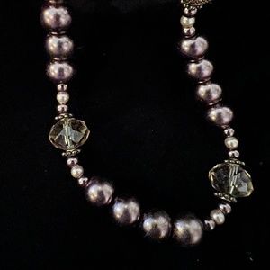 PEARL TONED AND BEADS NECKLACE